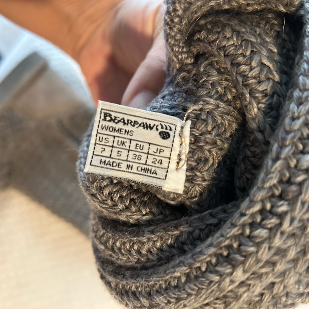 BearPaw Women’s Winter Boots Size 7  / Gray - Picture 7 of 7